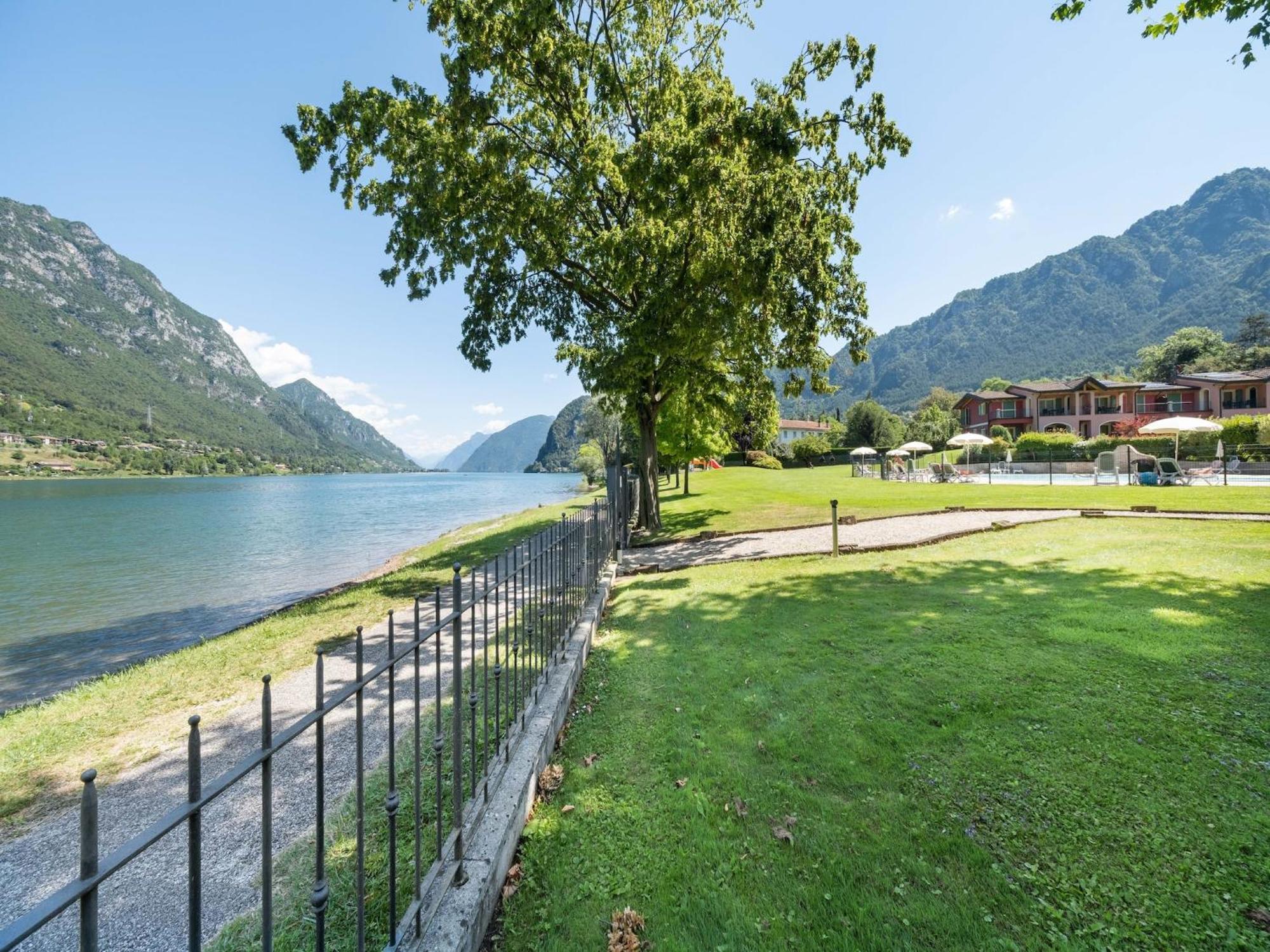 Spacious Apartment In Idro With Shared Pool Crone Екстер'єр фото