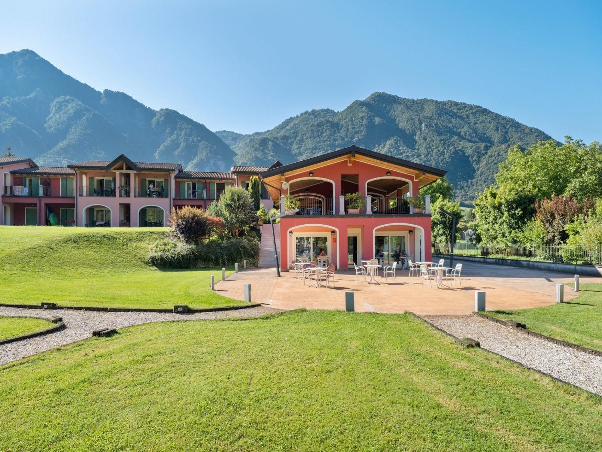 Spacious Apartment In Idro With Shared Pool Crone Екстер'єр фото