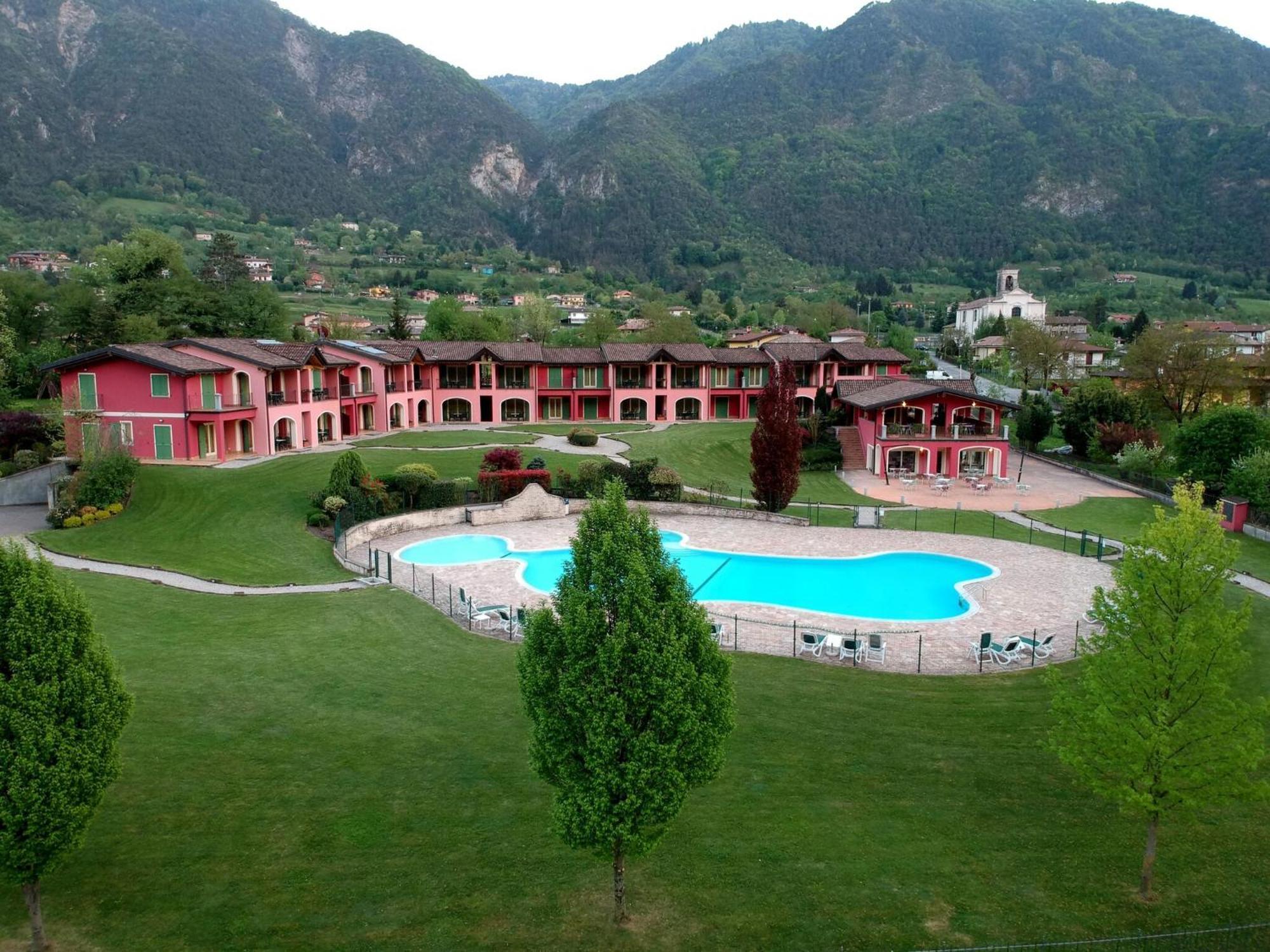 Spacious Apartment In Idro With Shared Pool Crone Екстер'єр фото