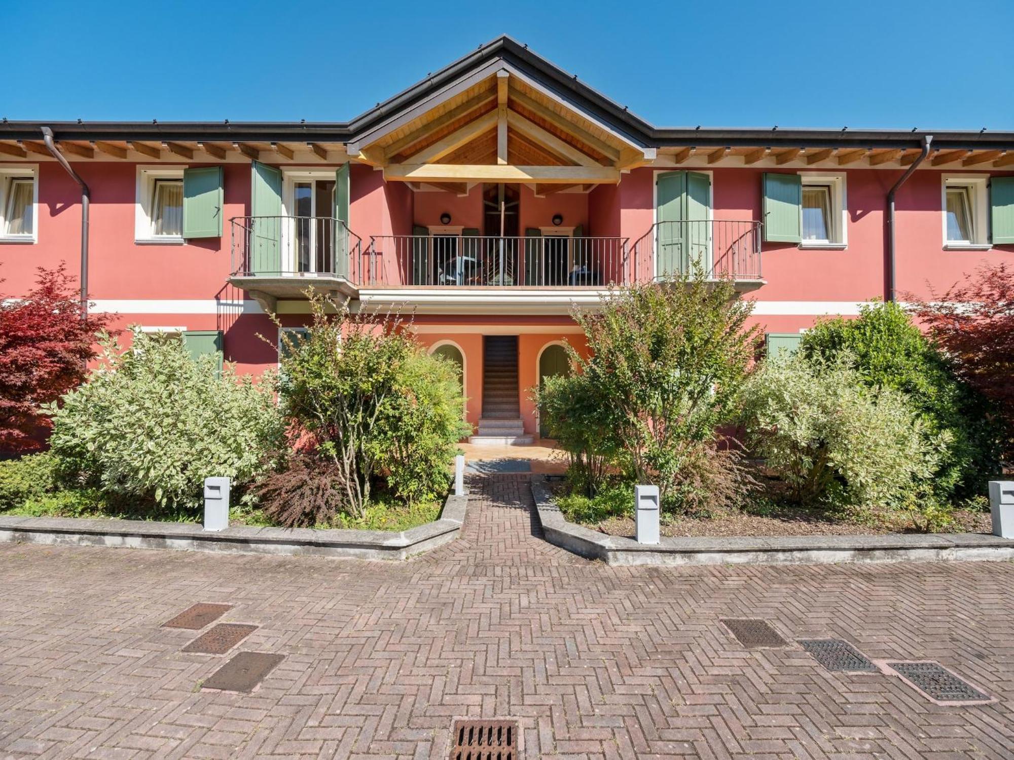 Spacious Apartment In Idro With Shared Pool Crone Екстер'єр фото