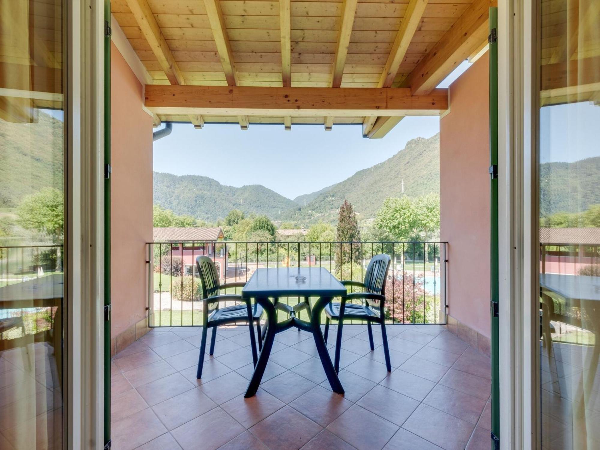 Spacious Apartment In Idro With Shared Pool Crone Екстер'єр фото