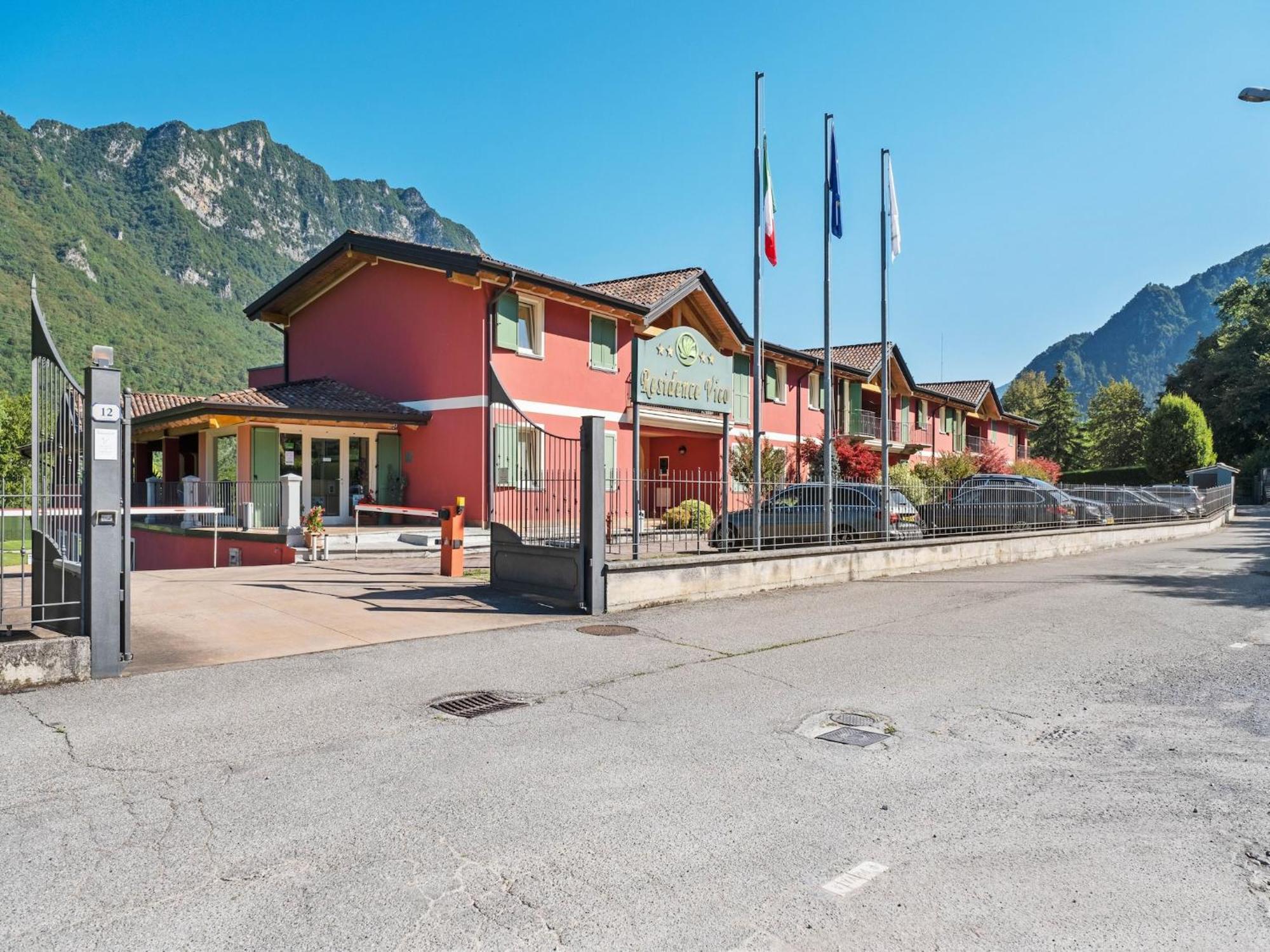 Spacious Apartment In Idro With Shared Pool Crone Екстер'єр фото